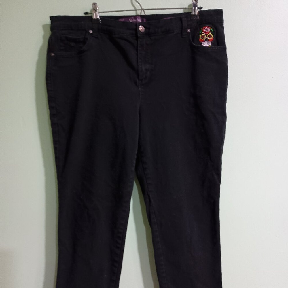 Black Skinny Jeans